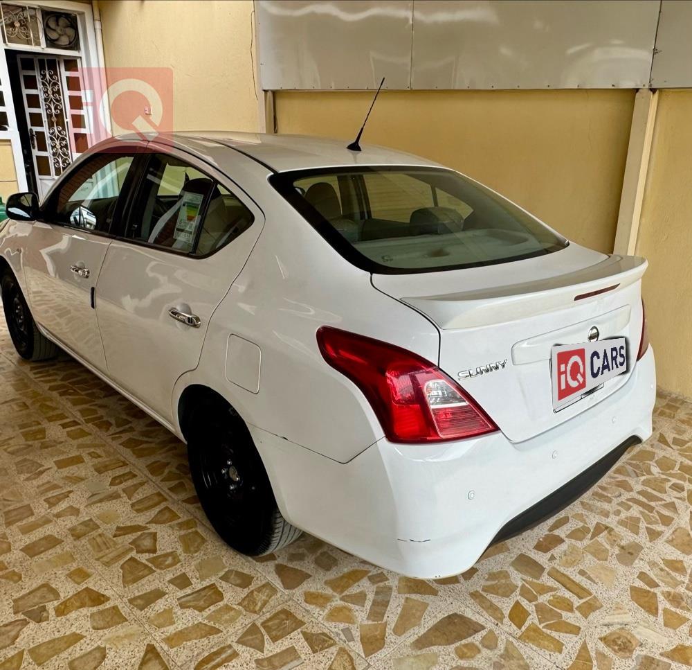 نيسان صني
